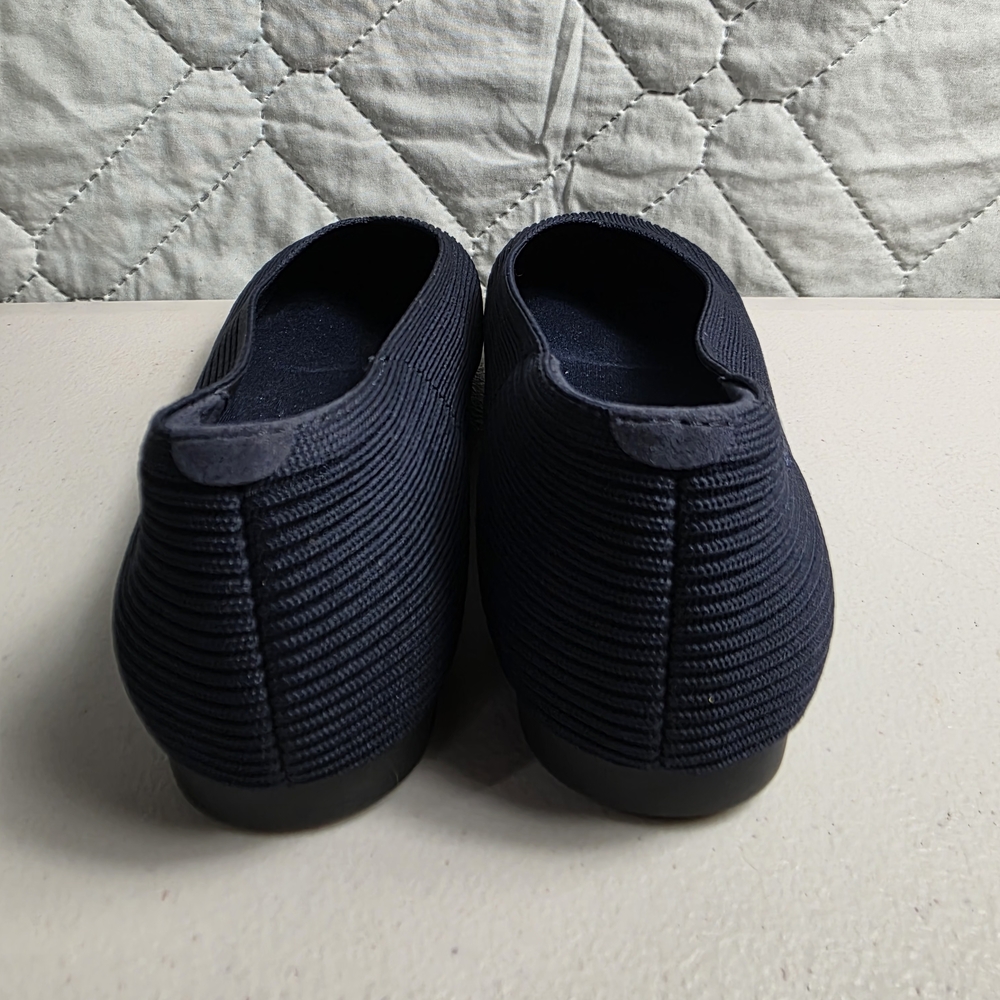Vivaia Margot 2.0 Square Toe V-Cut Women's
Size 9.5
Ballet Flats Blue - Picture 6 of 8